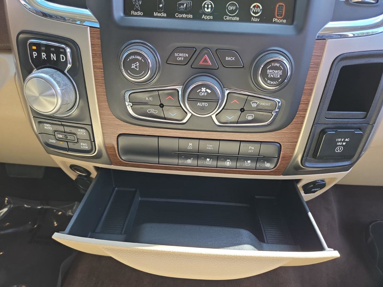 Used 2013 RAM 1500 Laramie w/ Convenience Group AWD/4WD image 14