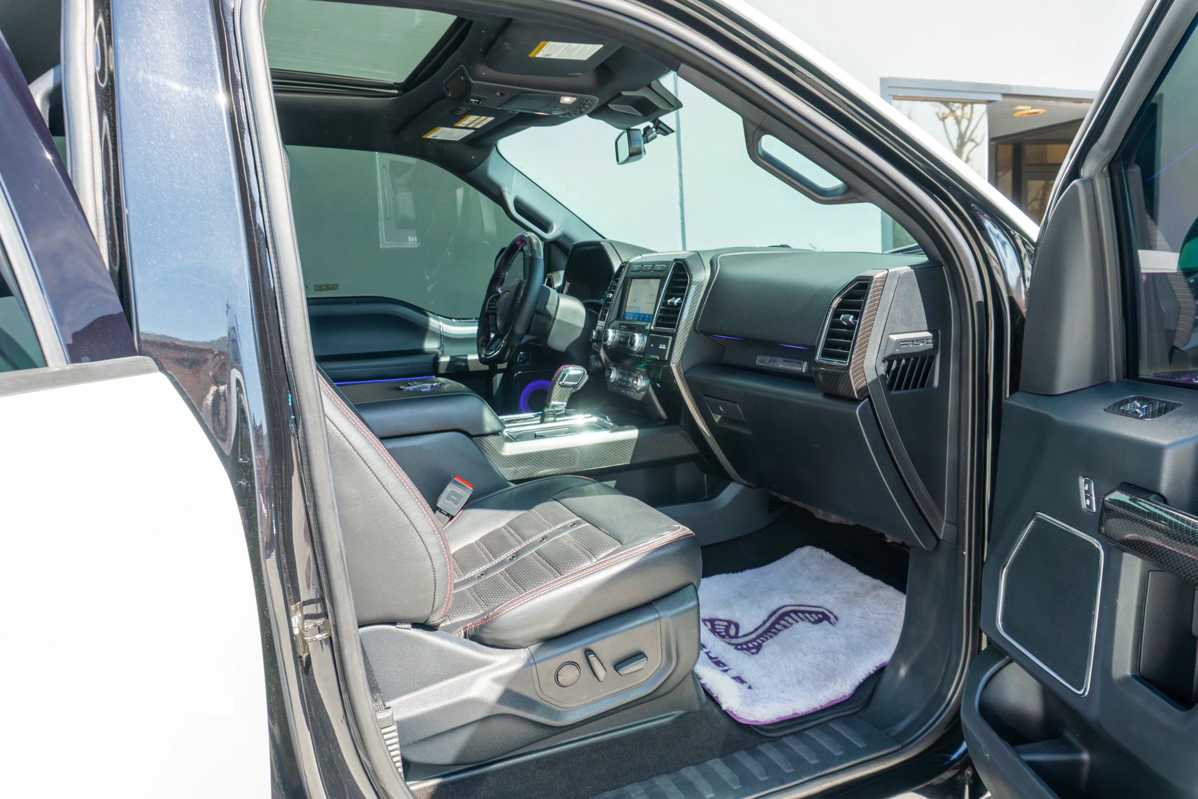 Used 2020 Ford F150 Lariat w/ Equipment Group 502A Luxury image 58