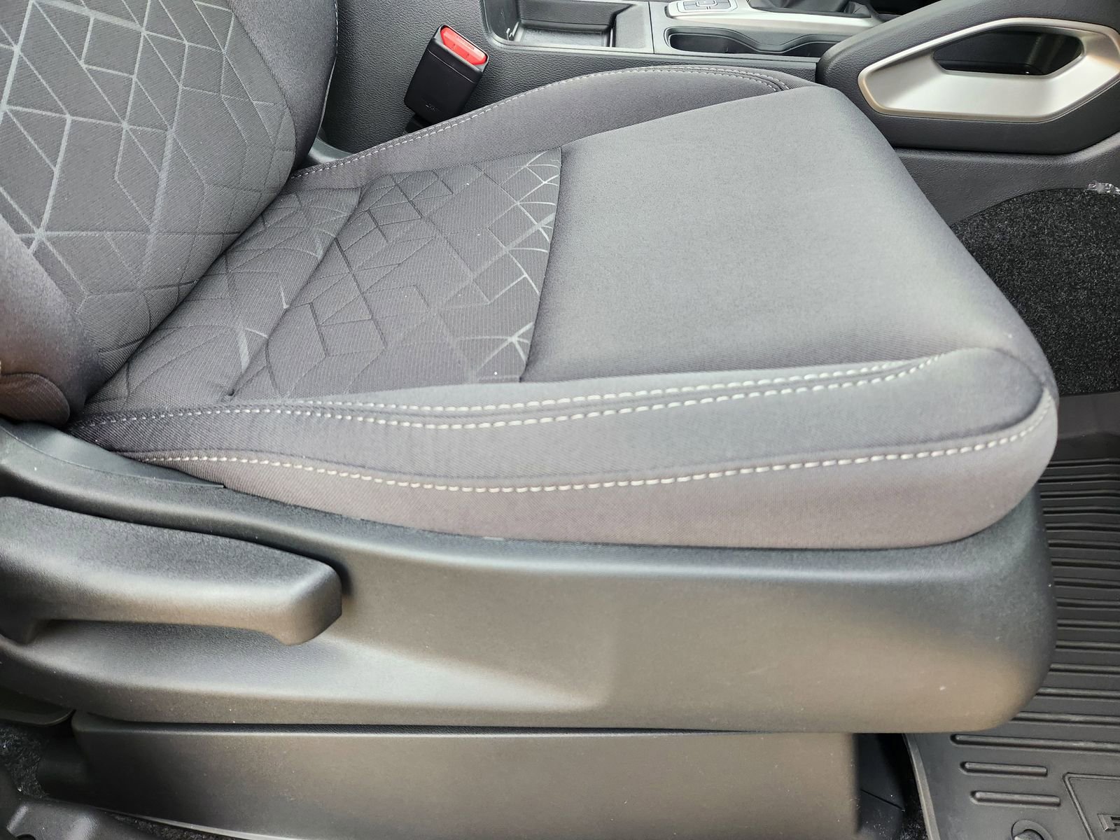 New 2026 Nissan Frontier SV image 21