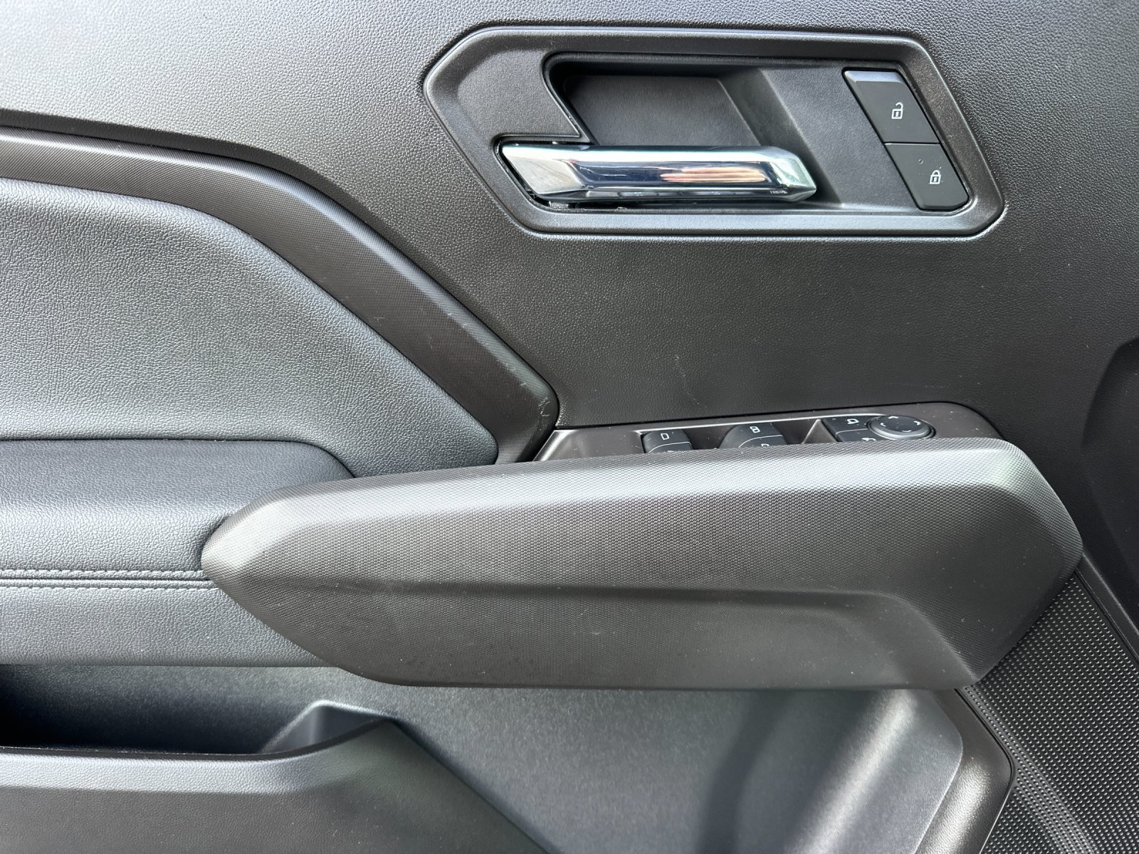 Used 2025 GMC Canyon Elevation AWD/4WD image 12
