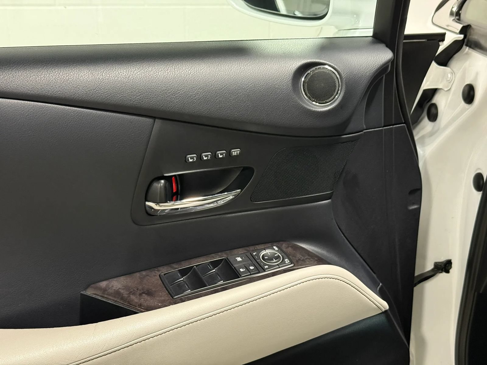 Used 2013 Lexus RX 450h AWD w/ Navigation Pkg image 11