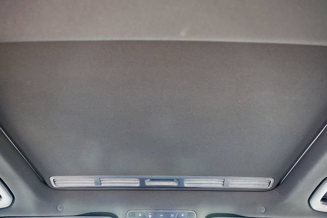 Used 2019 Mercedes-Benz C 300 Sedan image 19