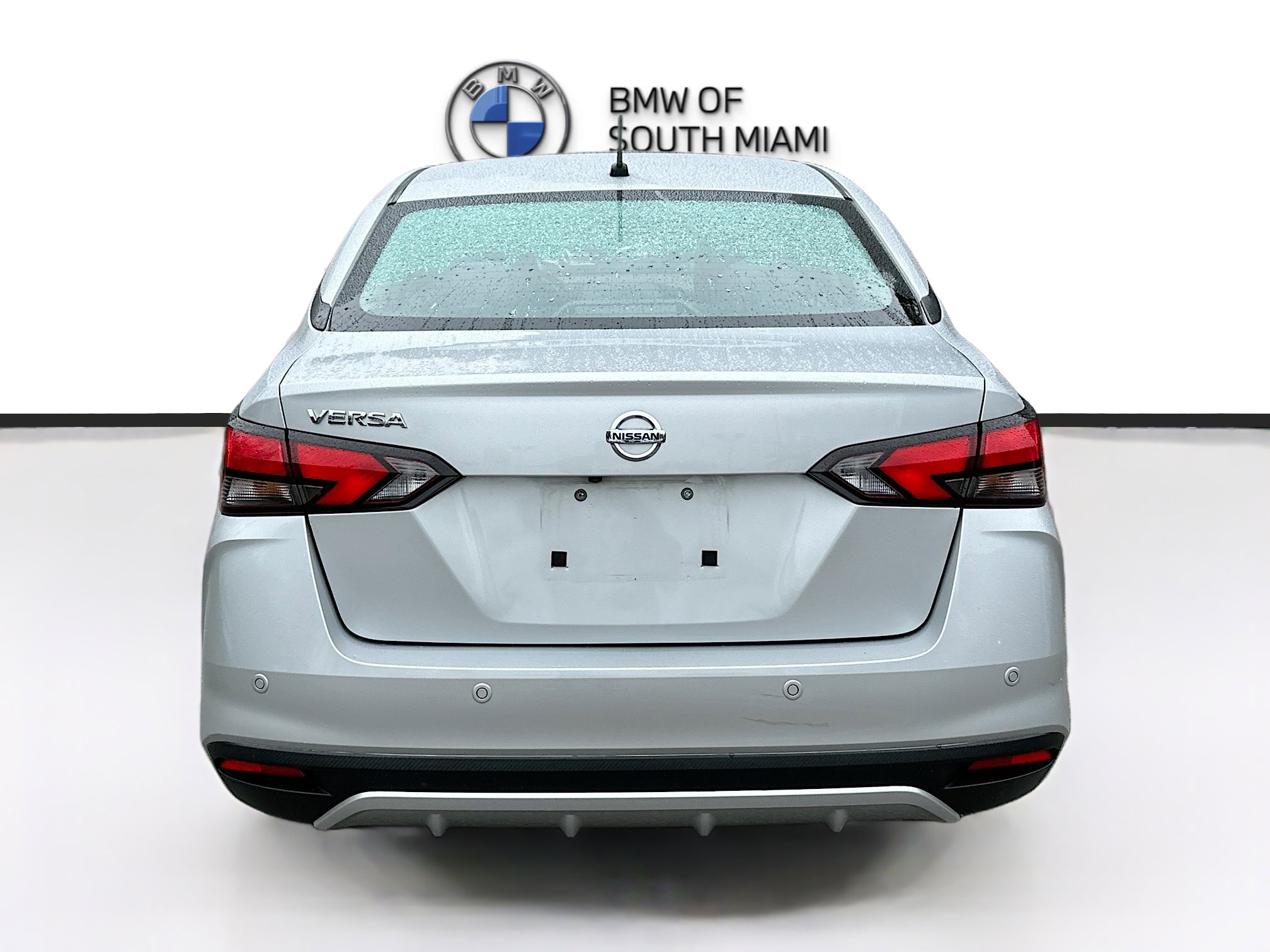 Used 2022 Nissan Versa S image 6