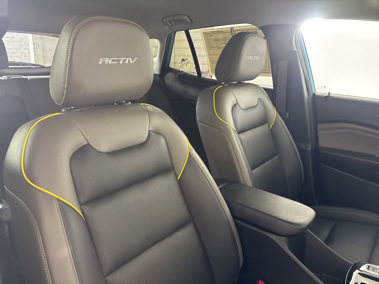 Used 2025 Chevrolet Trax ACTIV FWD image 25