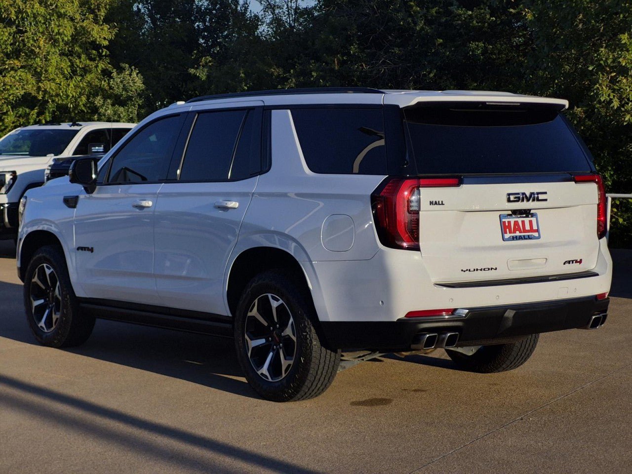 Certified 2026 GMC Yukon AT4 w/ AT4 Premium Package AWD/4WD image 4