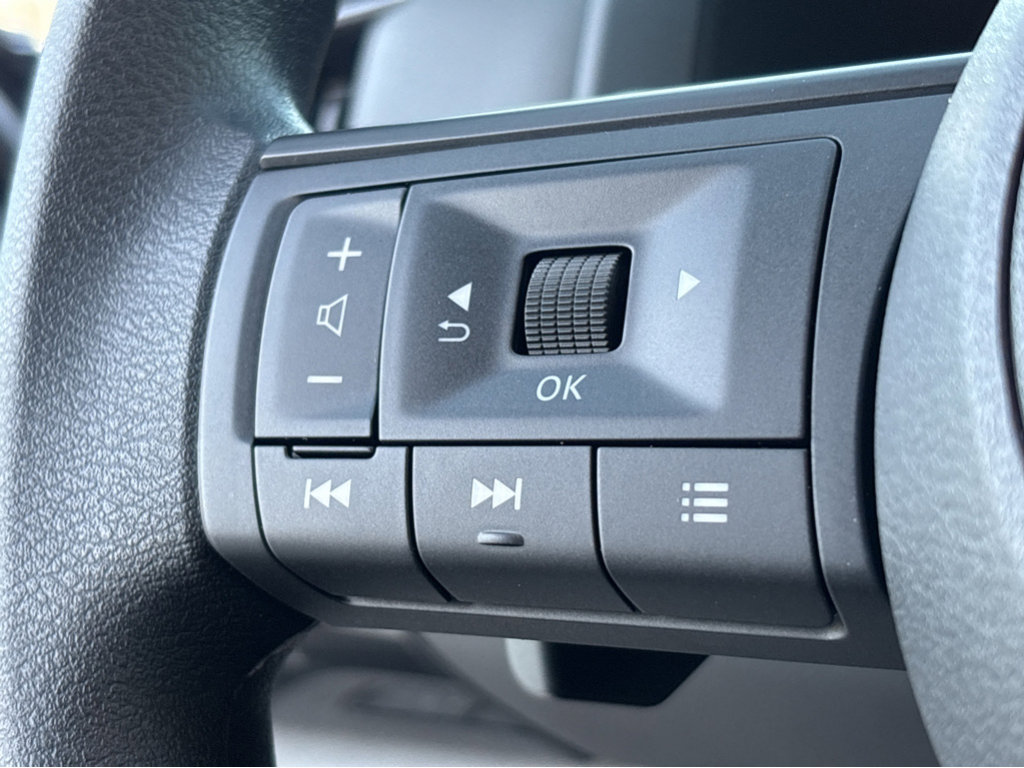 New 2026 Nissan Pathfinder SL FWD image 10