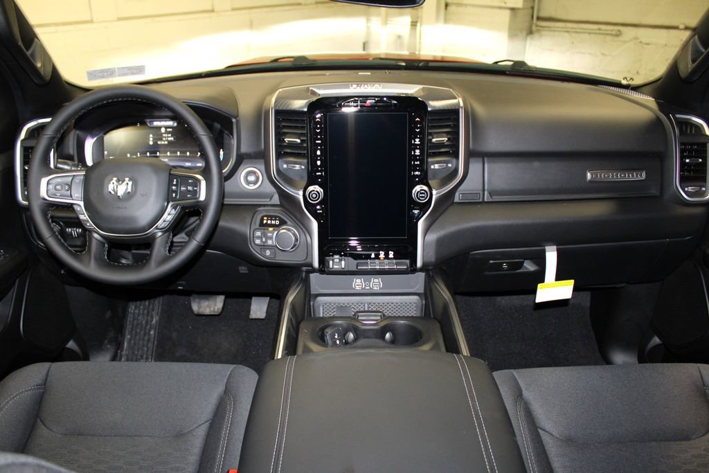 New 2026 RAM 1500 4x4 Crew Cab image 9
