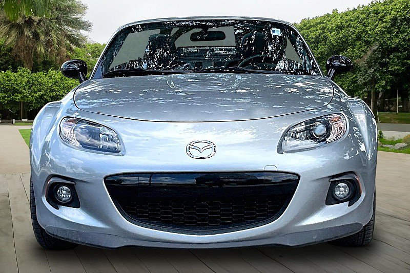 Used 2015 MAZDA MX-5 Miata Club RWD image 2