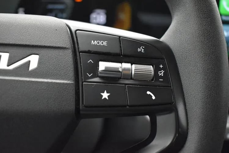 Used 2025 Kia K4 FWD image 22