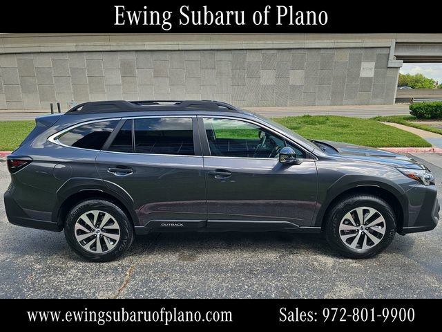 Used 2025 Subaru Outback Premium image 6