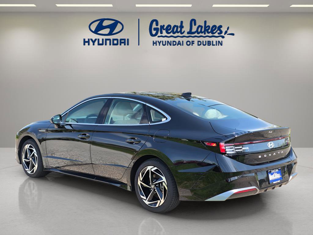 New 2026 Hyundai Sonata SEL FWD image 3