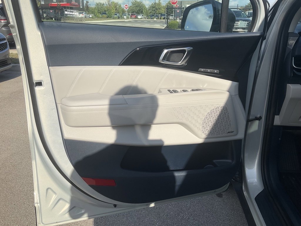 New 2026 Kia Carnival SX Prestige image 9