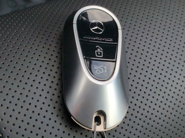 Certified 2023 Mercedes-Benz SL 55 AMG 4MATIC w/ Driver Assistance Package image 28