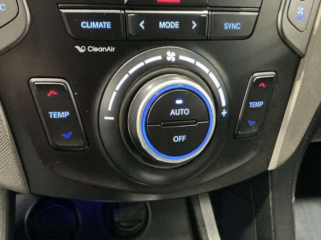 Used 2019 Hyundai Santa Fe XL SE image 6