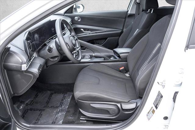 Used 2024 Hyundai Elantra SEL FWD image 11