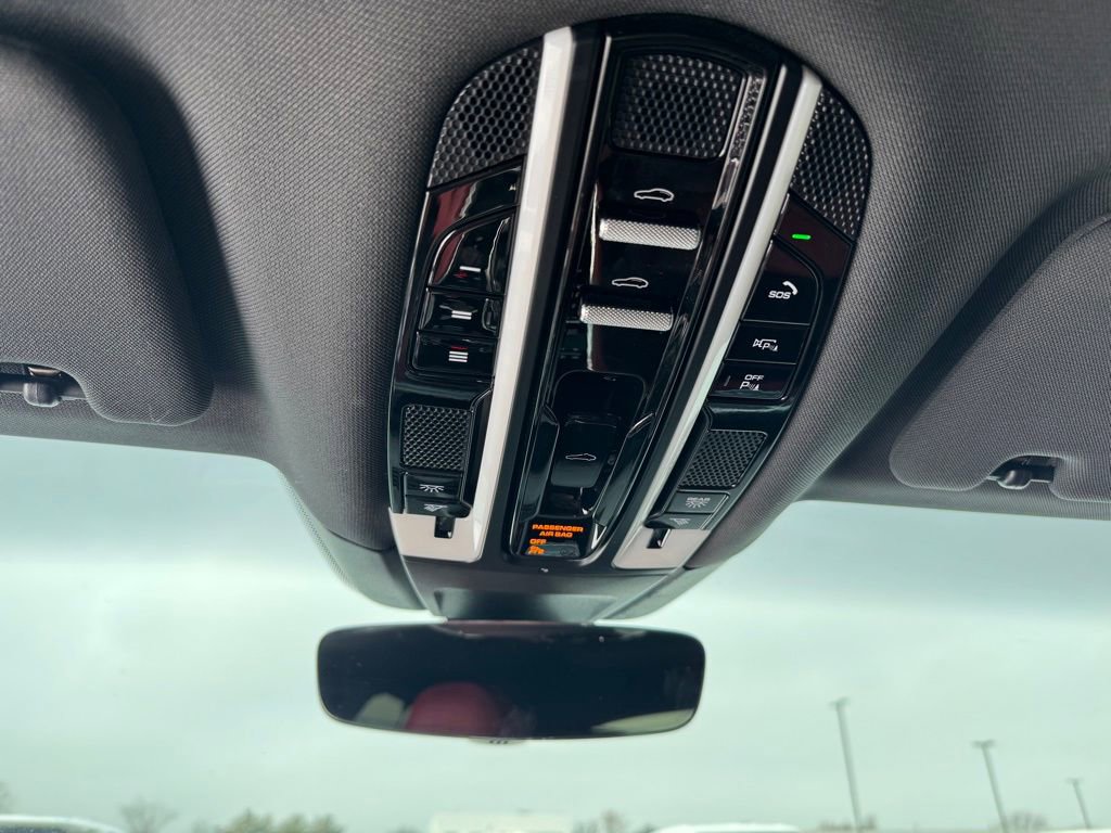 Used 2023 Porsche Panamera 4 Platinum Edition image 25