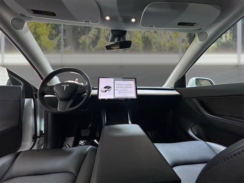 Used 2020 Tesla Model Y Long Range image 22