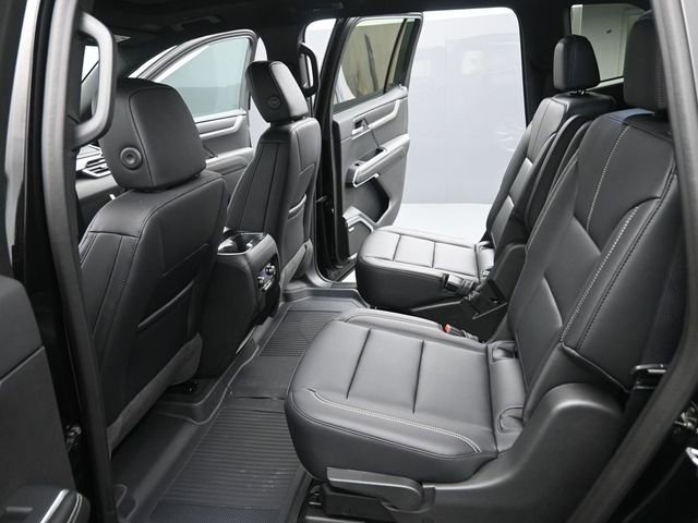 New 2026 GMC Acadia Elevation image 13