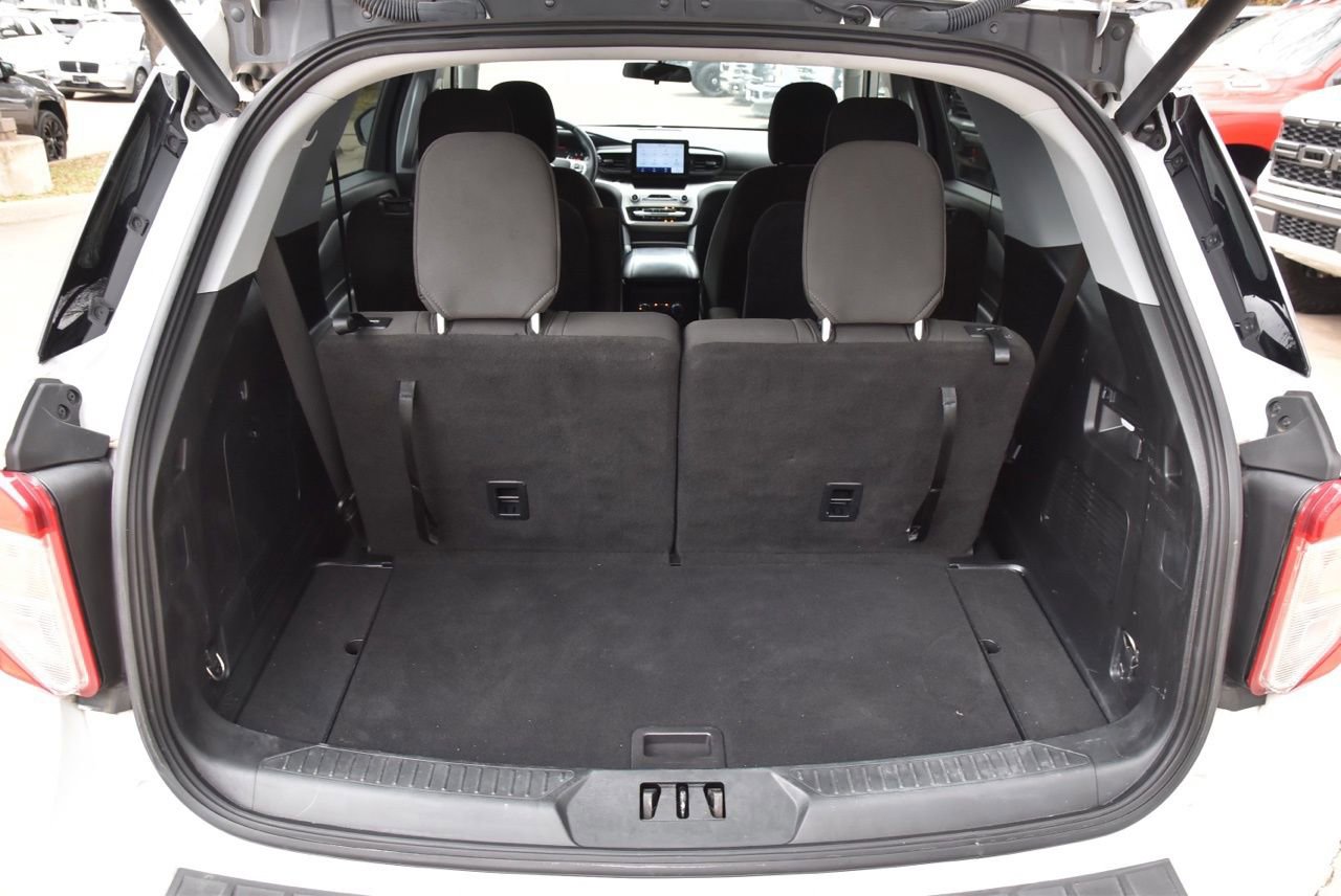 Used 2021 Ford Explorer XLT image 36