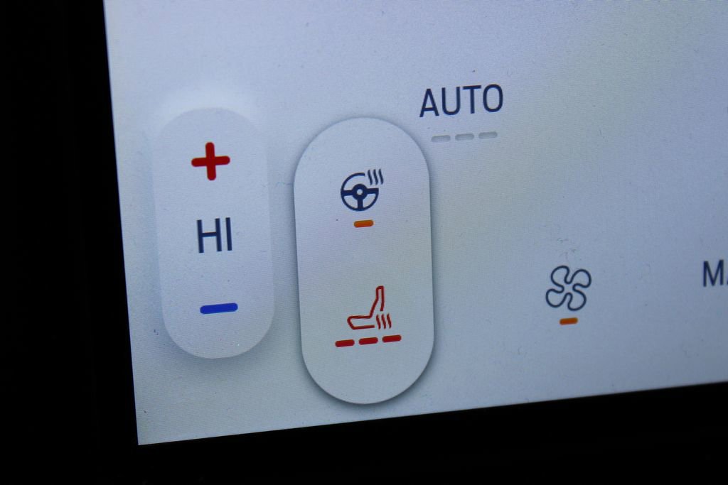 Used 2022 Ford Edge SE w/ Black Appearance Package image 35