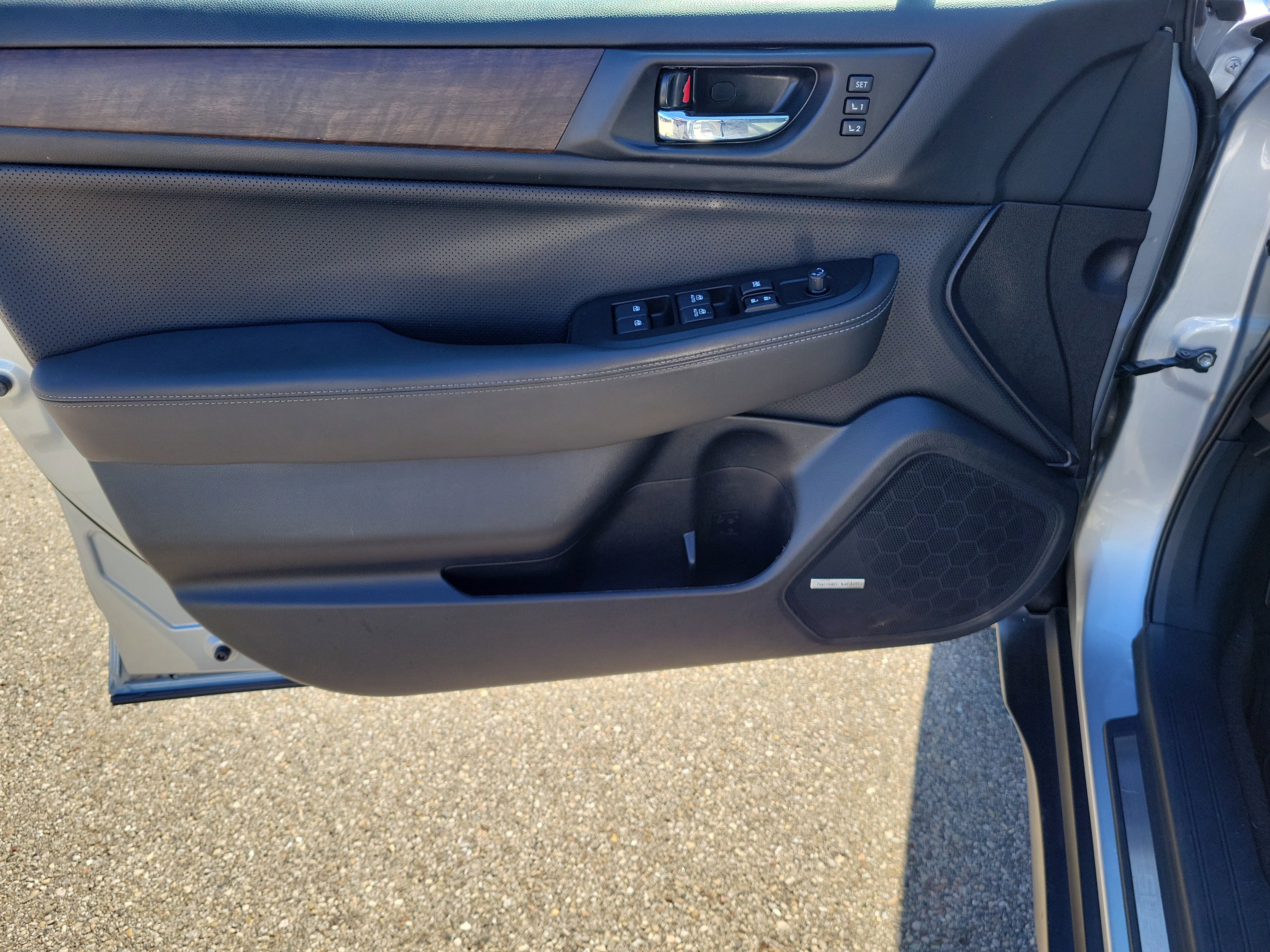 Used 2017 Subaru Outback 2.5i Limited w/ Popular Package #5 image 19