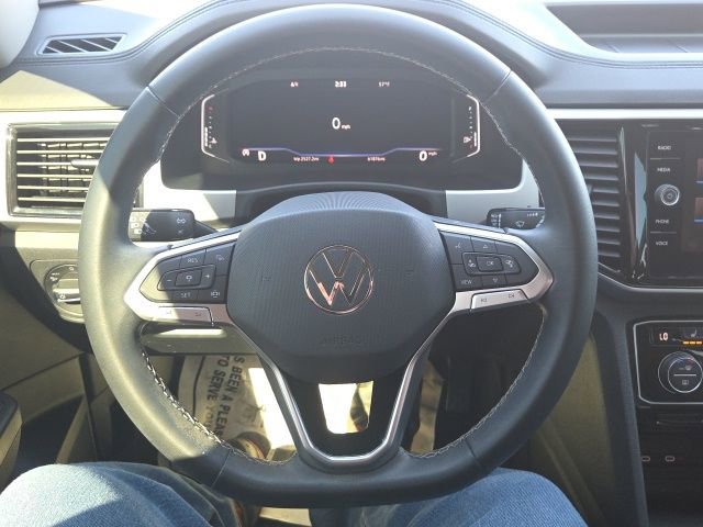 Used 2022 Volkswagen Atlas SE image 40
