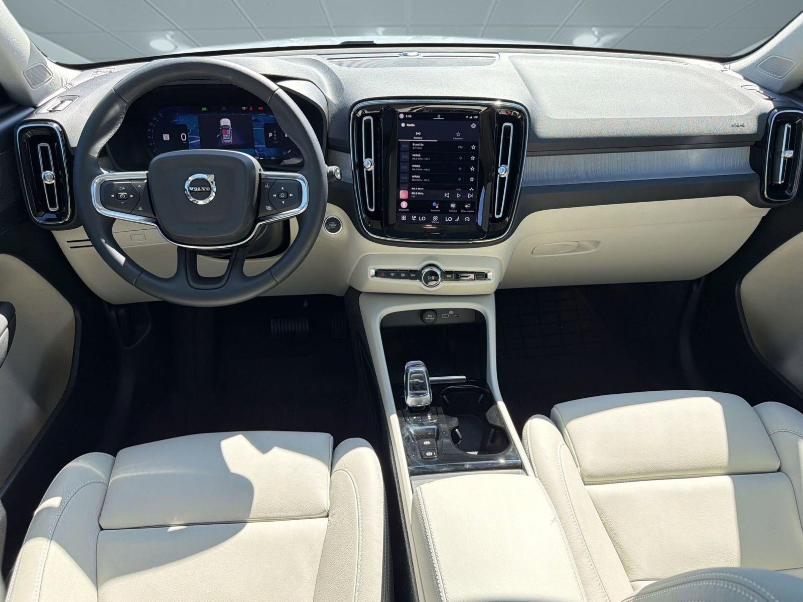 Used 2024 Volvo XC40 B5 Plus w/ Protection Package Premier image 16