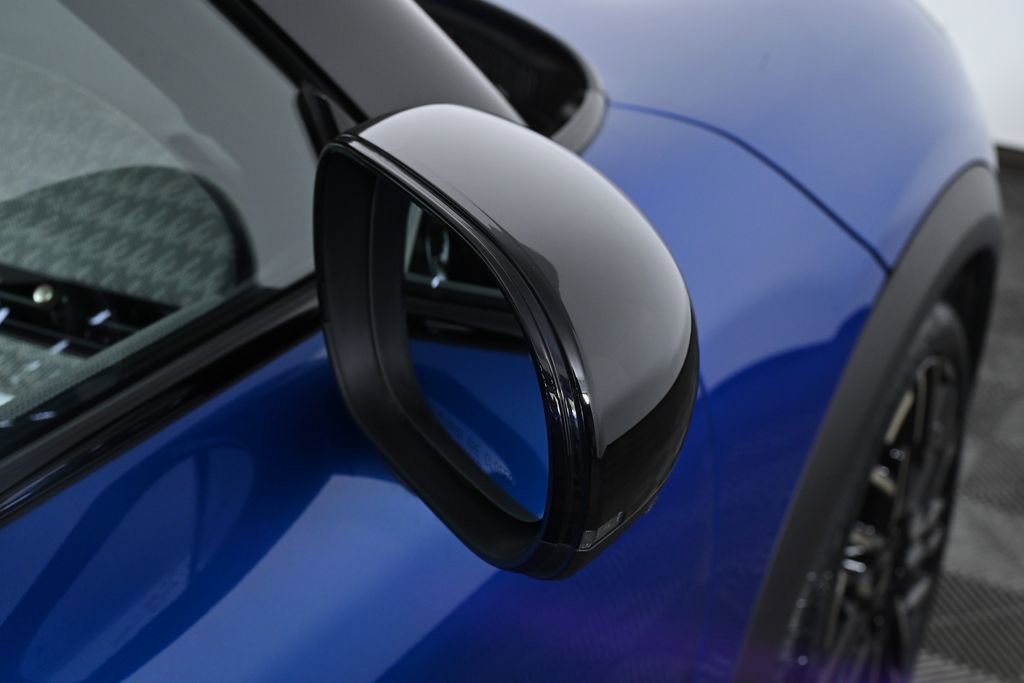 Certified 2025 MINI Cooper 2-Door Hardtop image 12