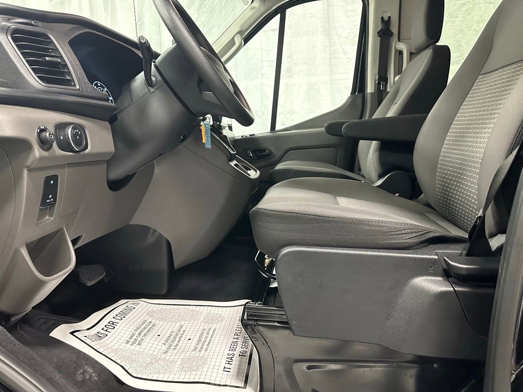 Used 2025 Ford Transit 350 XLT image 35