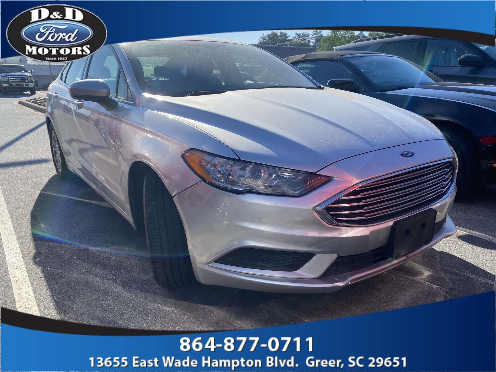 Used 2017 Ford Fusion SE w/ Fusion SE Technology Package FWD image 1