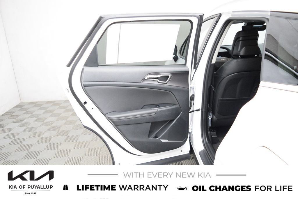 New 2026 Kia Sportage EX AWD/4WD image 11