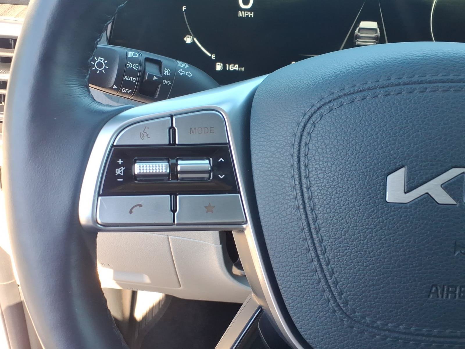 Used 2024 Kia Telluride SX w/ Towing Package AWD/4WD image 35