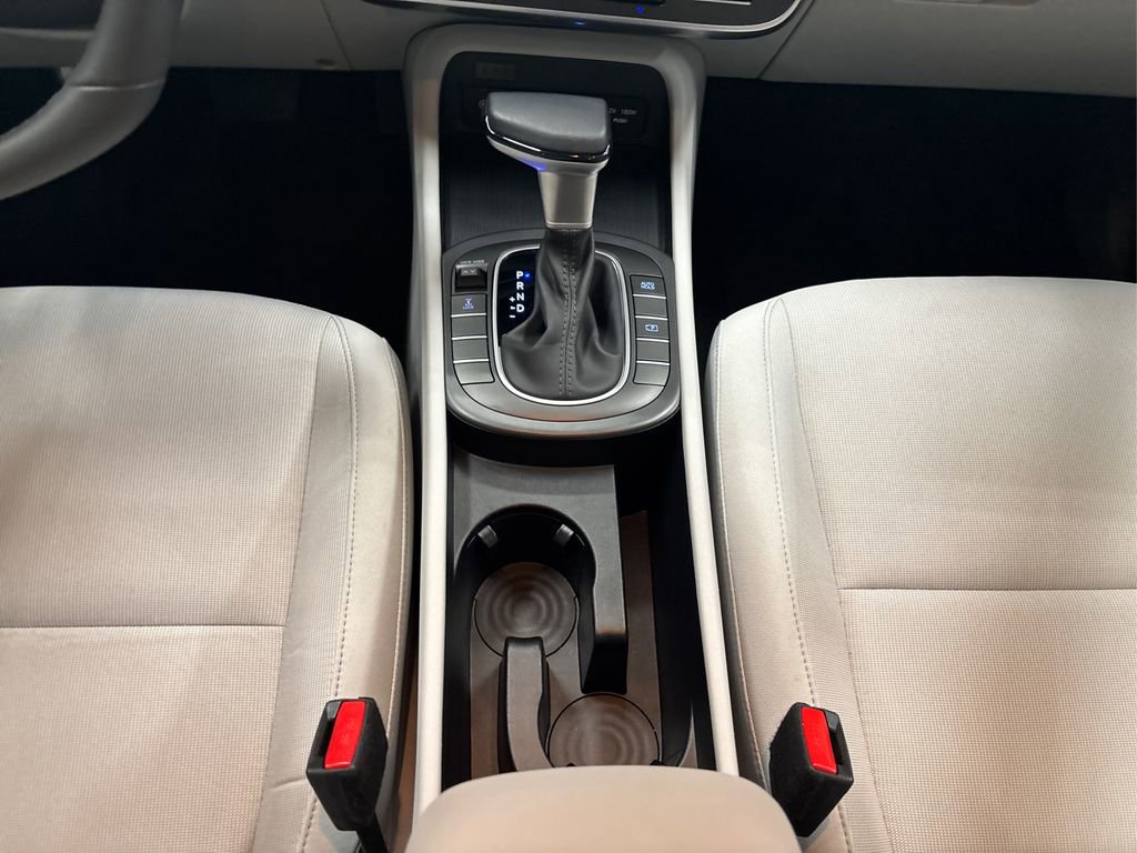 Certified 2025 Hyundai Kona SEL image 20