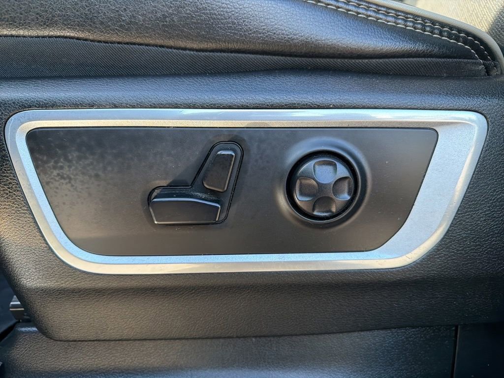 Used 2020 RAM 1500 Laramie image 31