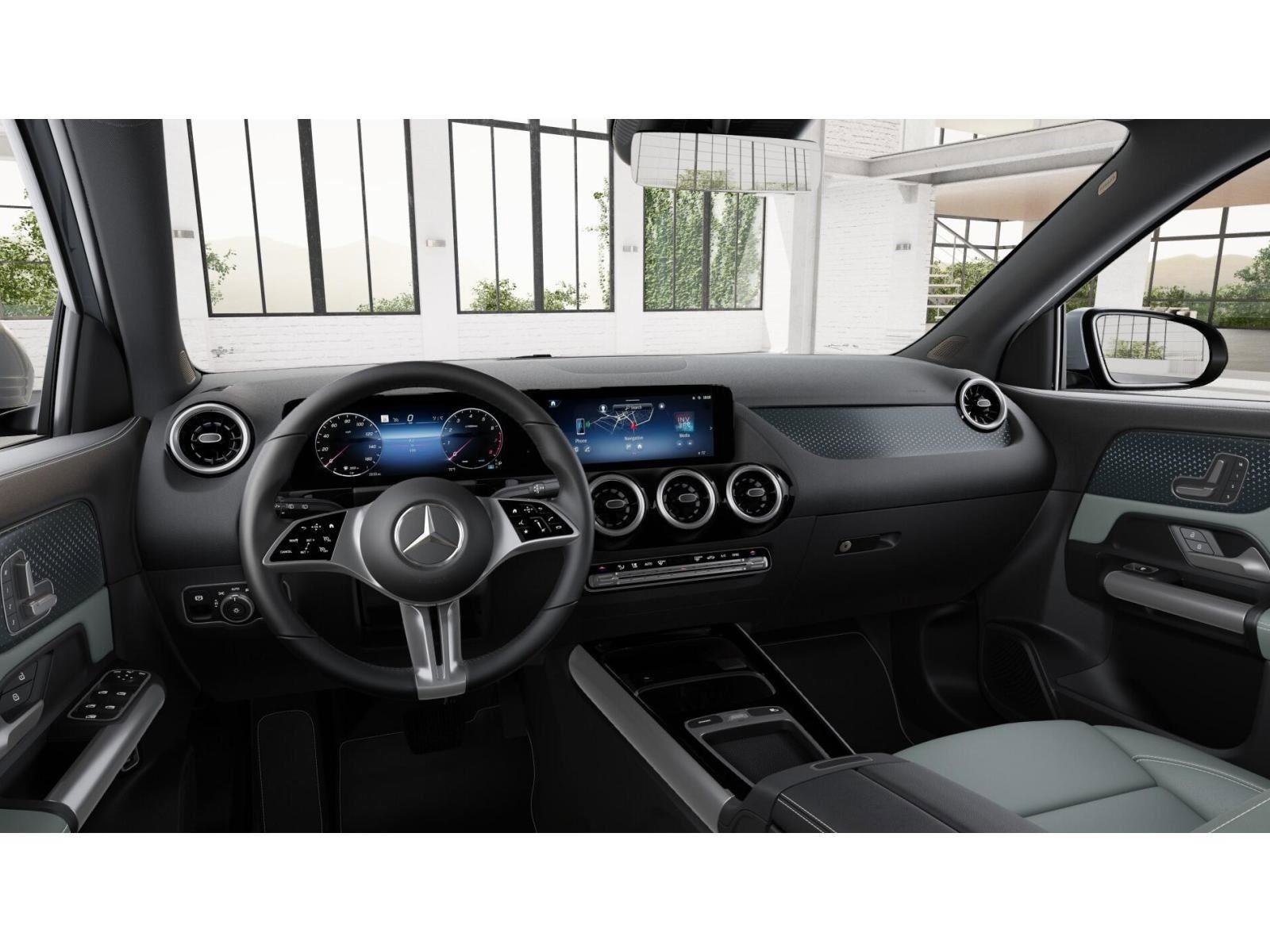 New 2026 Mercedes-Benz GLA 250 image 2