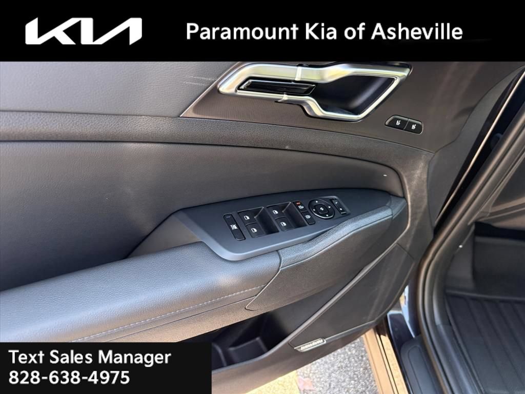Certified 2026 Kia Sportage SX FWD image 25
