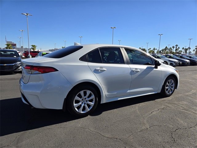 Certified 2021 Toyota Corolla LE image 4