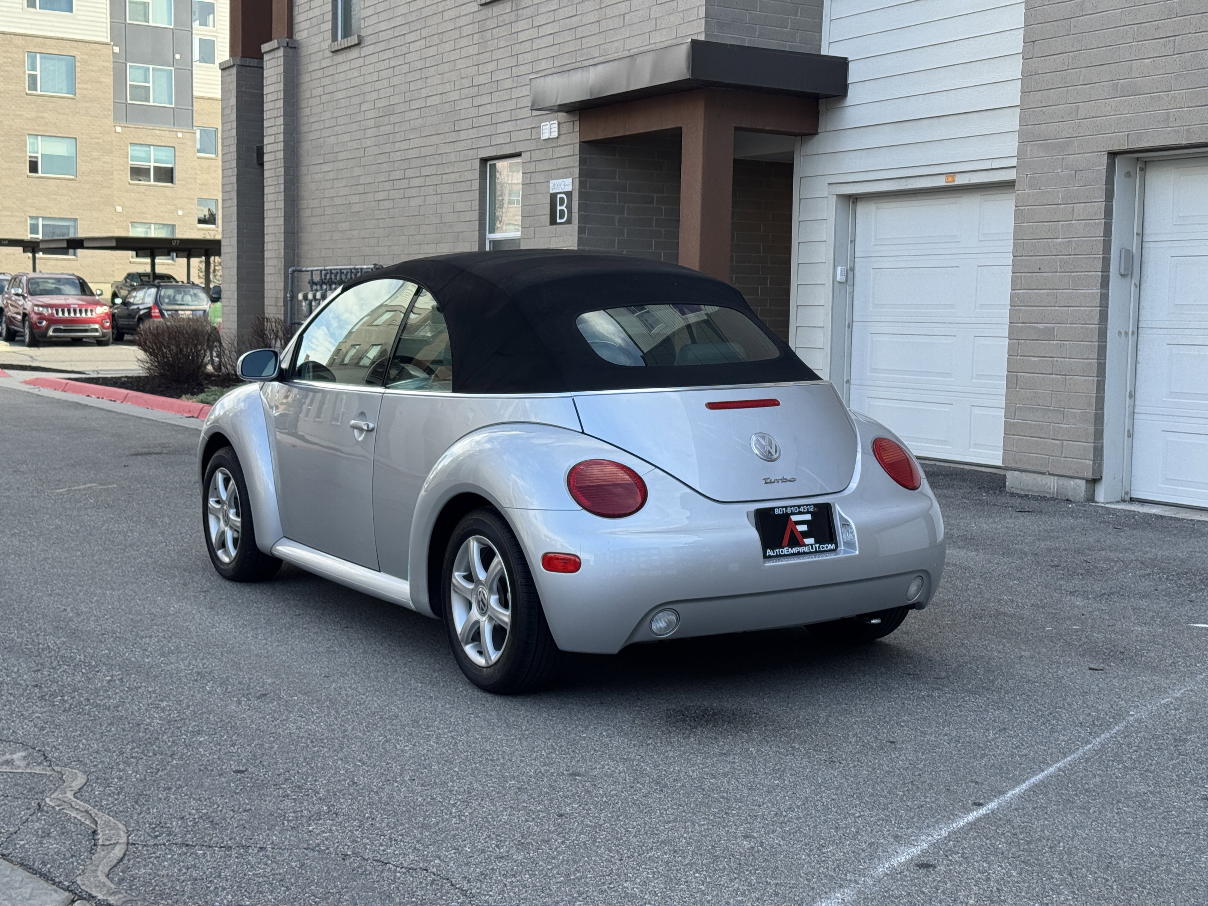 Used 2004 Volkswagen Beetle GLS image 3