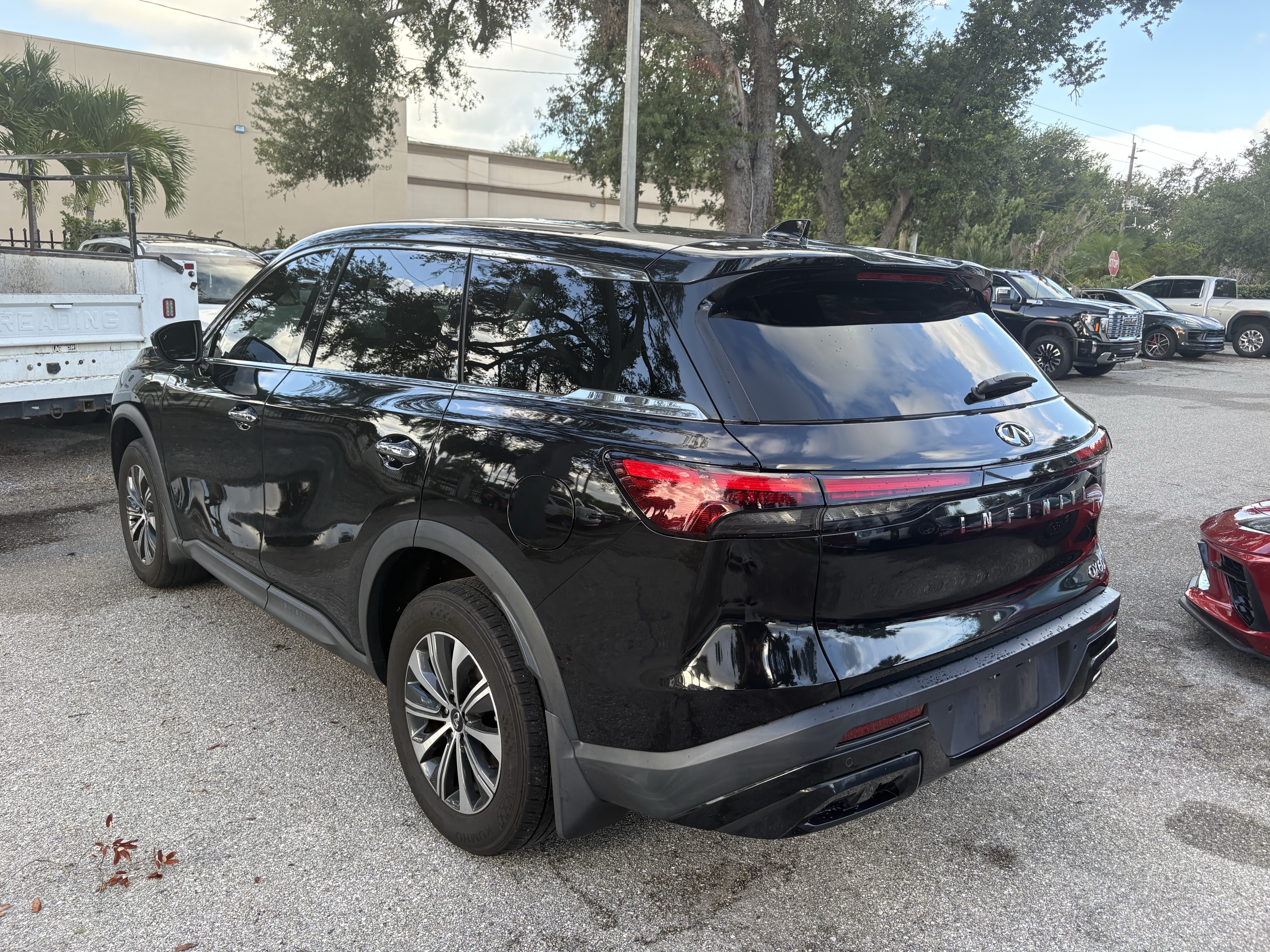Used 2024 INFINITI QX60 Pure FWD image 5