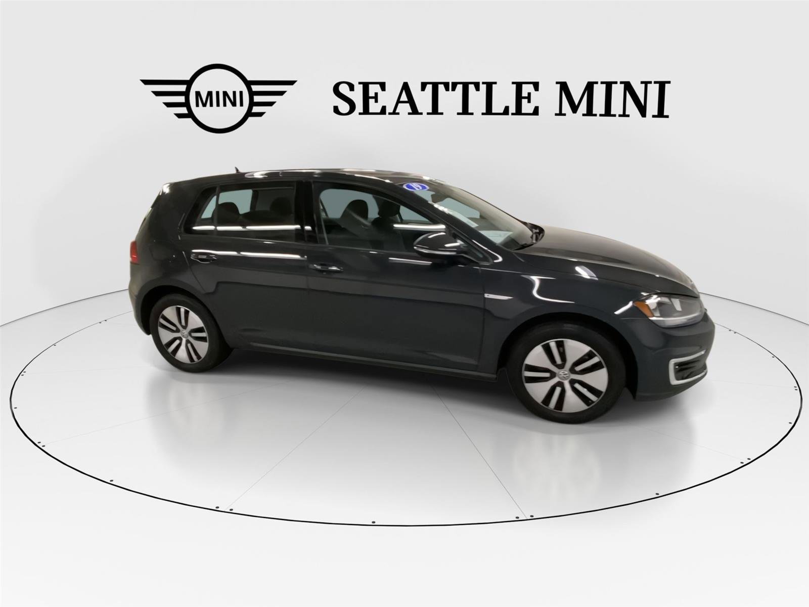 Used 2019 Volkswagen e-Golf SE w/ Driver Assistance Package image 13