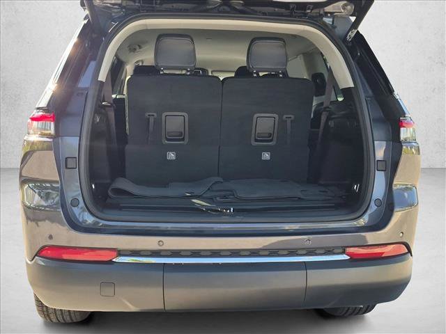 Used 2023 Jeep Grand Cherokee L Limited RWD image 6