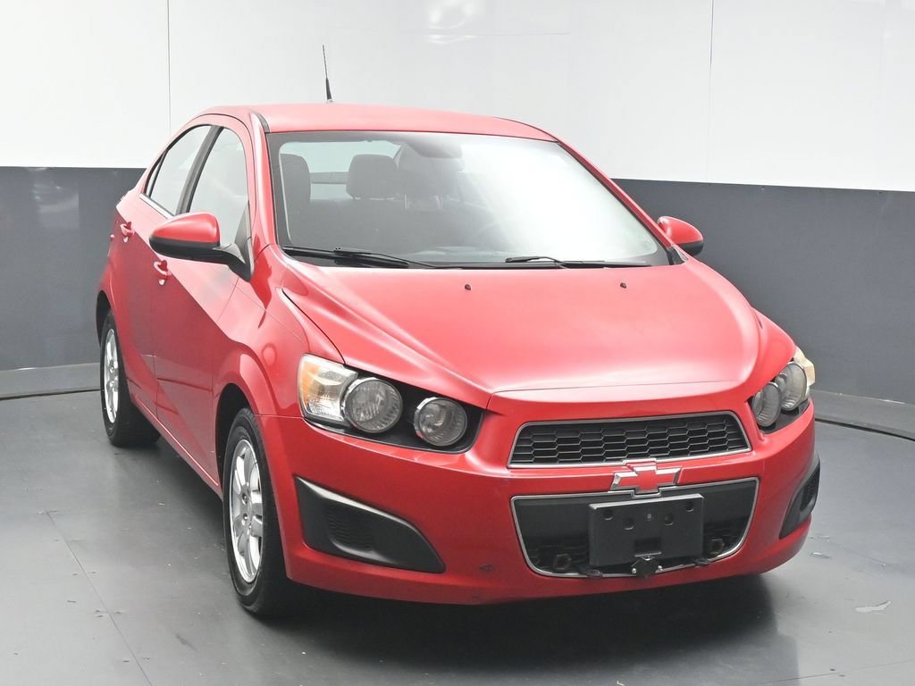 Used 2013 Chevrolet Sonic LT FWD image 2