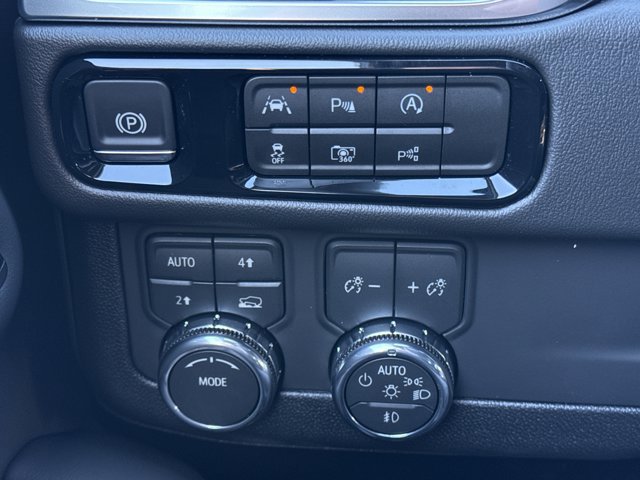 New 2026 GMC Yukon Elevation w/ LPO, Floor Liner Package image 24