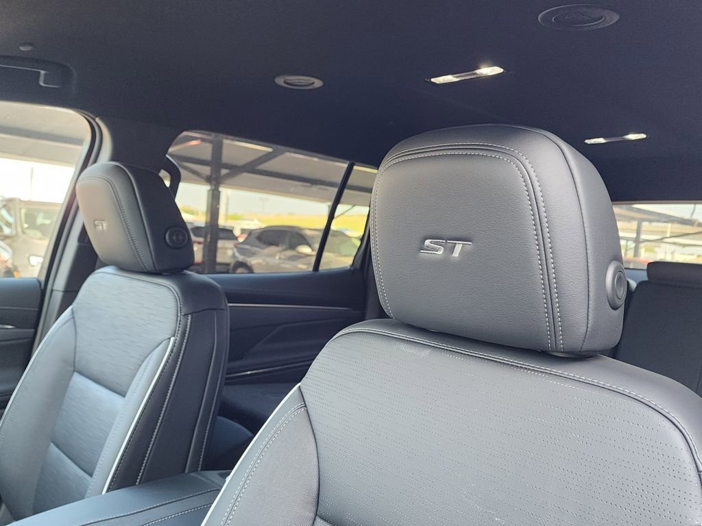 New 2026 Buick Enclave Sport Touring w/ Power Package image 17