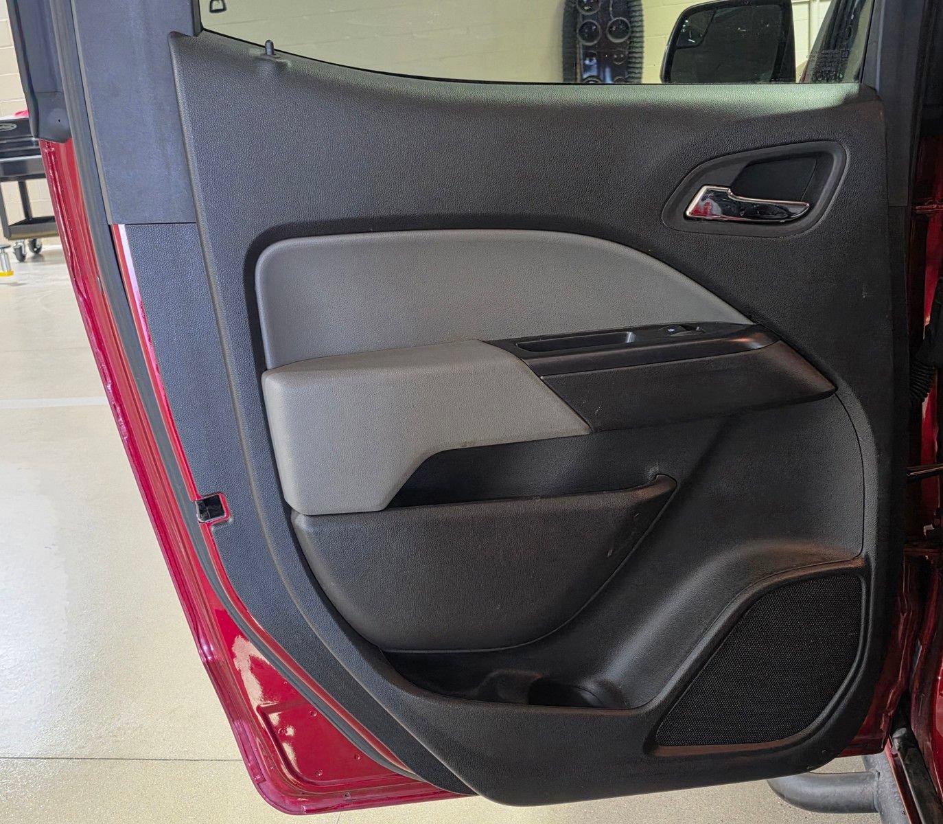 Used 2016 Chevrolet Colorado LT w/ LT Convenience Package AWD/4WD image 7