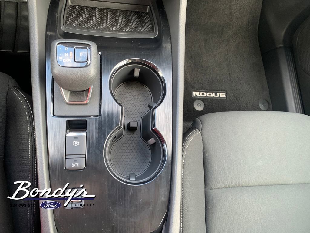 Used 2023 Nissan Rogue S image 18