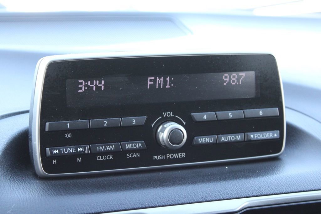 Used 2014 MAZDA MAZDA3 i Sport image 30