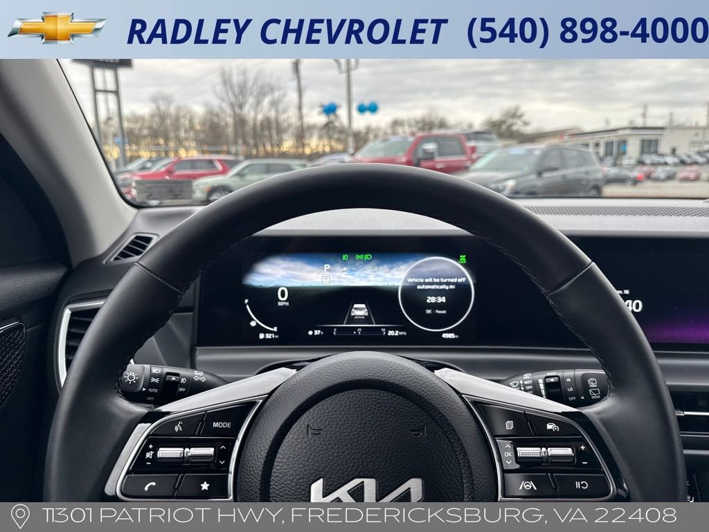 Used 2025 Kia Seltos EX image 6