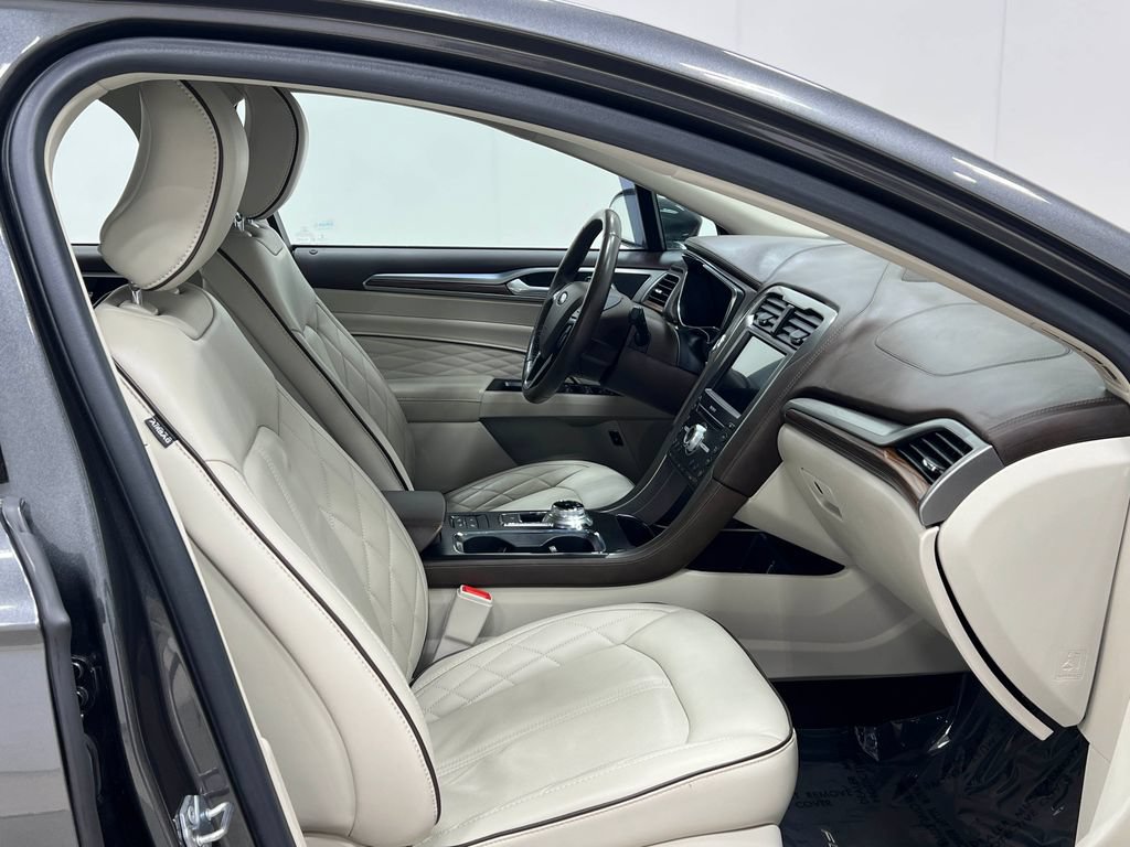 Used 2017 Ford Fusion Energi Platinum FWD image 34