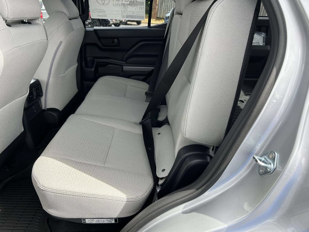 New 2026 Toyota 4Runner SR5 AWD/4WD image 15